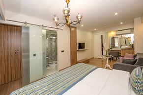 The Marions Suite Hotel