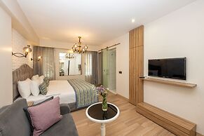 The Marions Suite Hotel