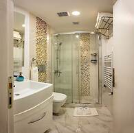 The Marions Suite Hotel