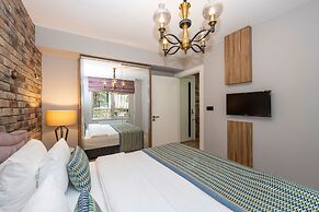 The Marions Suite Hotel