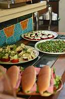 The Marions Suite Hotel