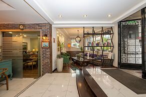 The Marions Suite Hotel