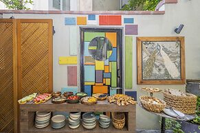 The Marions Suite Hotel