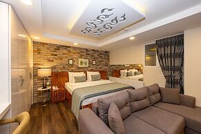 The Marions Suite Hotel