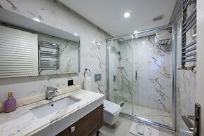 The Marions Suite Hotel