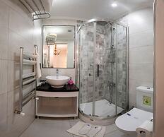 The Marions Suite Hotel