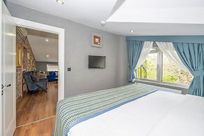 The Marions Suite Hotel