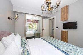 The Marions Suite Hotel