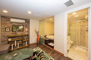 The Marions Suite Hotel