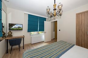 The Marions Suite Hotel