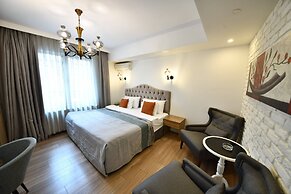 The Marions Suite Hotel