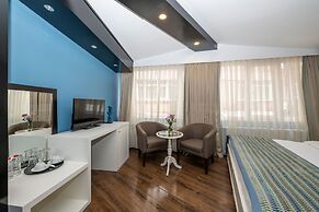 The Marions Suite Hotel