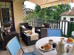 WawaBed Bed & Breakfast