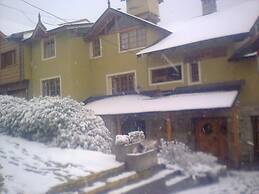 Periko's Youth Hostel