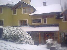 Periko's Youth Hostel