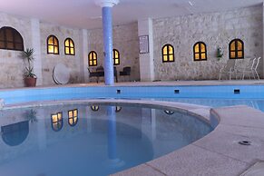 Amra Palace International Hotel