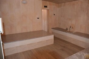 Amra Palace International Hotel