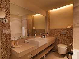 Radisson Blu Hotel Greater Noida