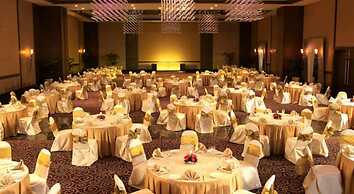 The Retreat Hotel & Convention Centre