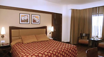 The Retreat Hotel & Convention Centre