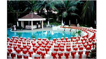 The Retreat Hotel & Convention Centre