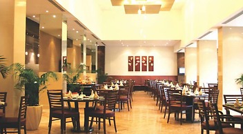 The Retreat Hotel & Convention Centre