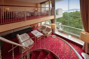 Kamogawa Grand Hotel