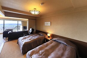 Katsuura Hilltop Hotel & Residence