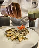 El Albergue Ollantaytambo