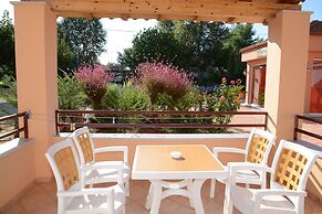 Maria's Filoxenia Suites