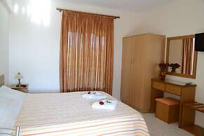 Maria's Filoxenia Suites