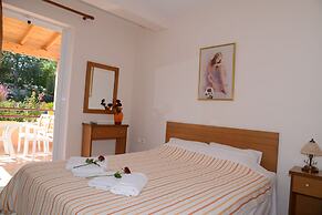 Maria's Filoxenia Suites