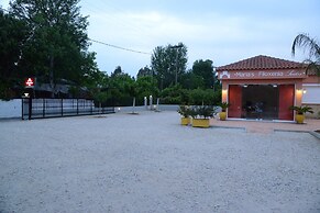 Maria's Filoxenia Suites