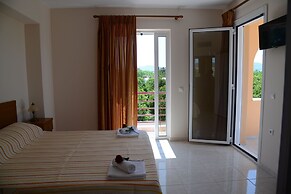 Maria's Filoxenia Suites