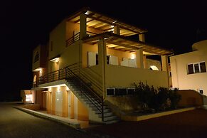 Maria's Filoxenia Suites