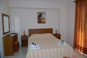 Maria's Filoxenia Suites