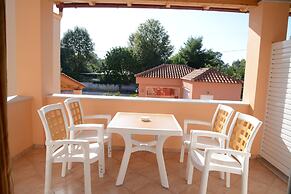 Maria's Filoxenia Suites