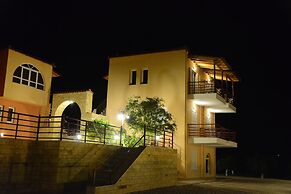 Maria's Filoxenia Suites