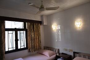 Marco Polo Hostel - Carlton Group of Hostels