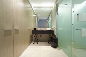 Burbury Hotel & Apartments