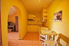 Sandcastle Apartments cc