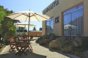 Sandcastle Apartments cc