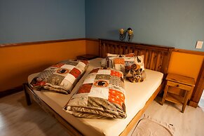 Sandcastle Apartments cc