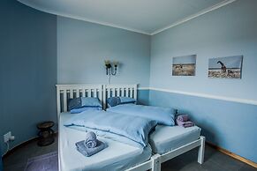 Sandcastle Apartments cc