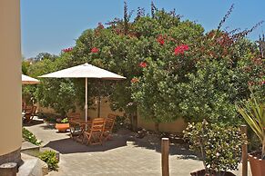 Sandcastle Apartments cc