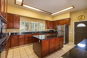 Mountain Trail Lodge & Vacation Rentals