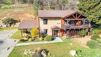 Mountain Trail Lodge & Vacation Rentals