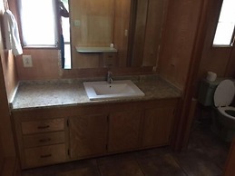 Mountain Trail Lodge & Vacation Rentals