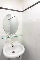 OYO 187 The Maxwell Hotel