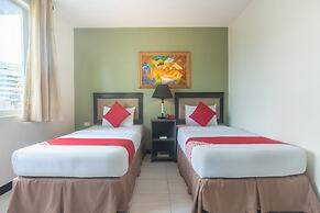 OYO 187 The Maxwell Hotel